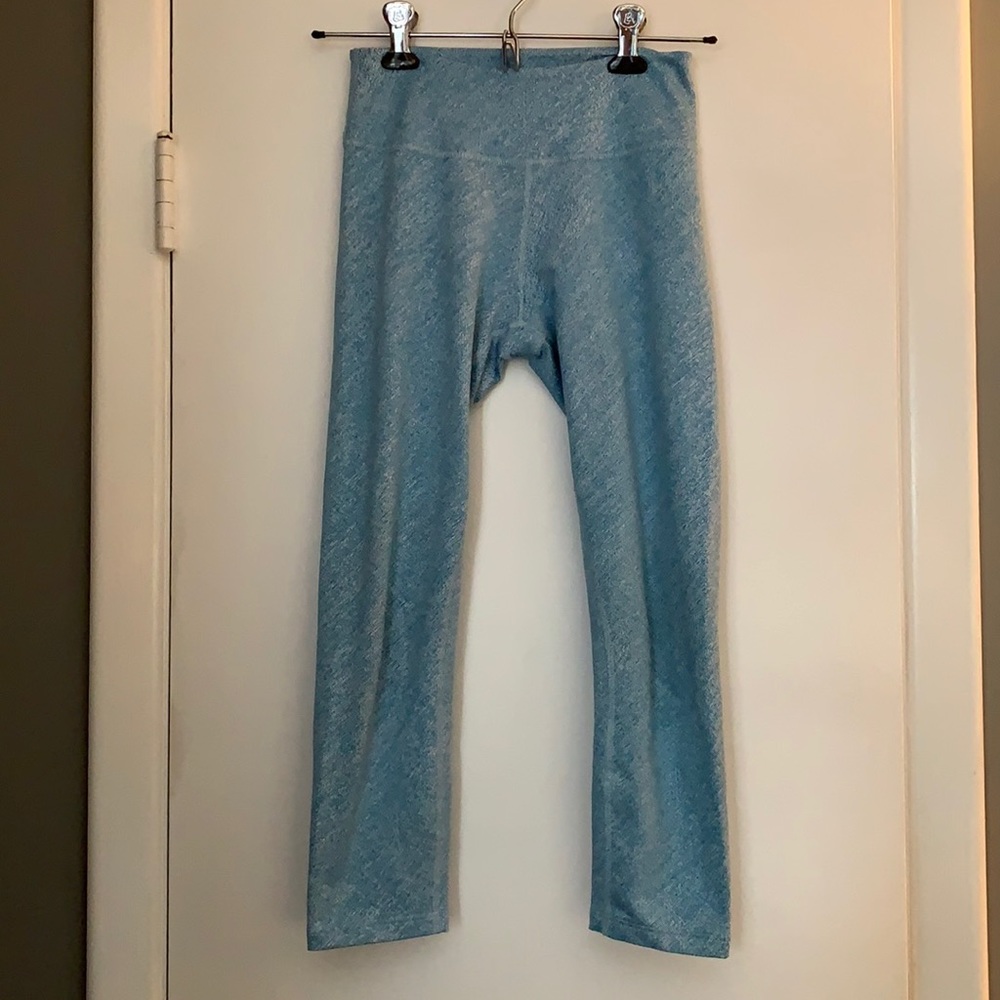 Beyond Yoga Blue Cropped Leggings (XS)